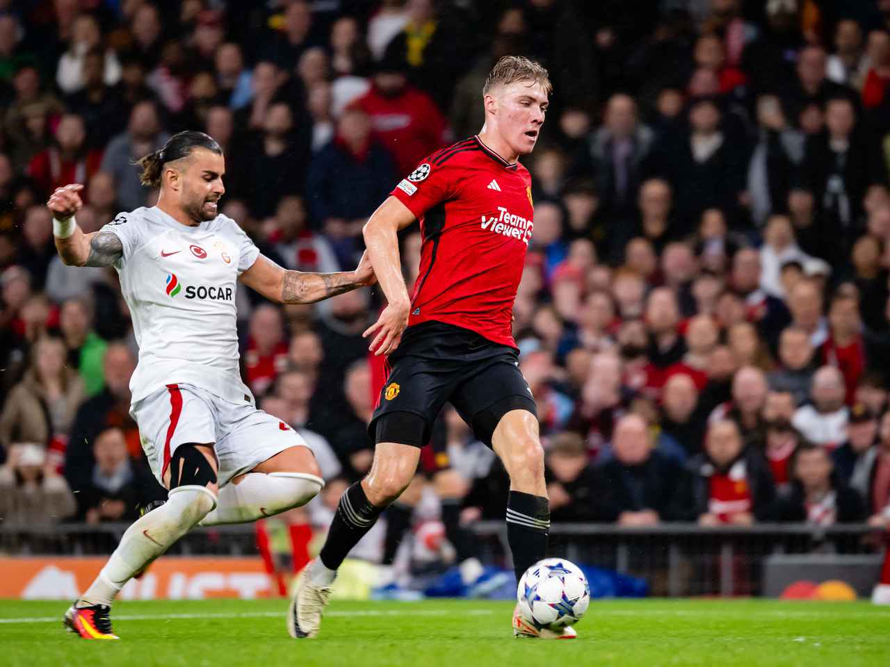 Galatasaray vs Manchester Utd (00:45 – 30/11) | Xem lại trận đấu