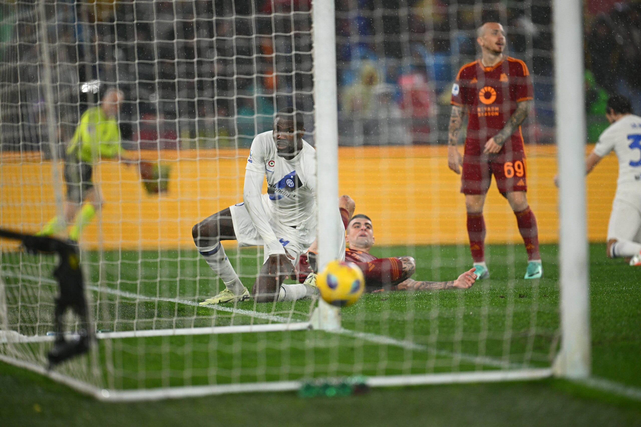 AS Roma vs Inter Milan (00:00 – 11/02) | Xem lại trận đấu