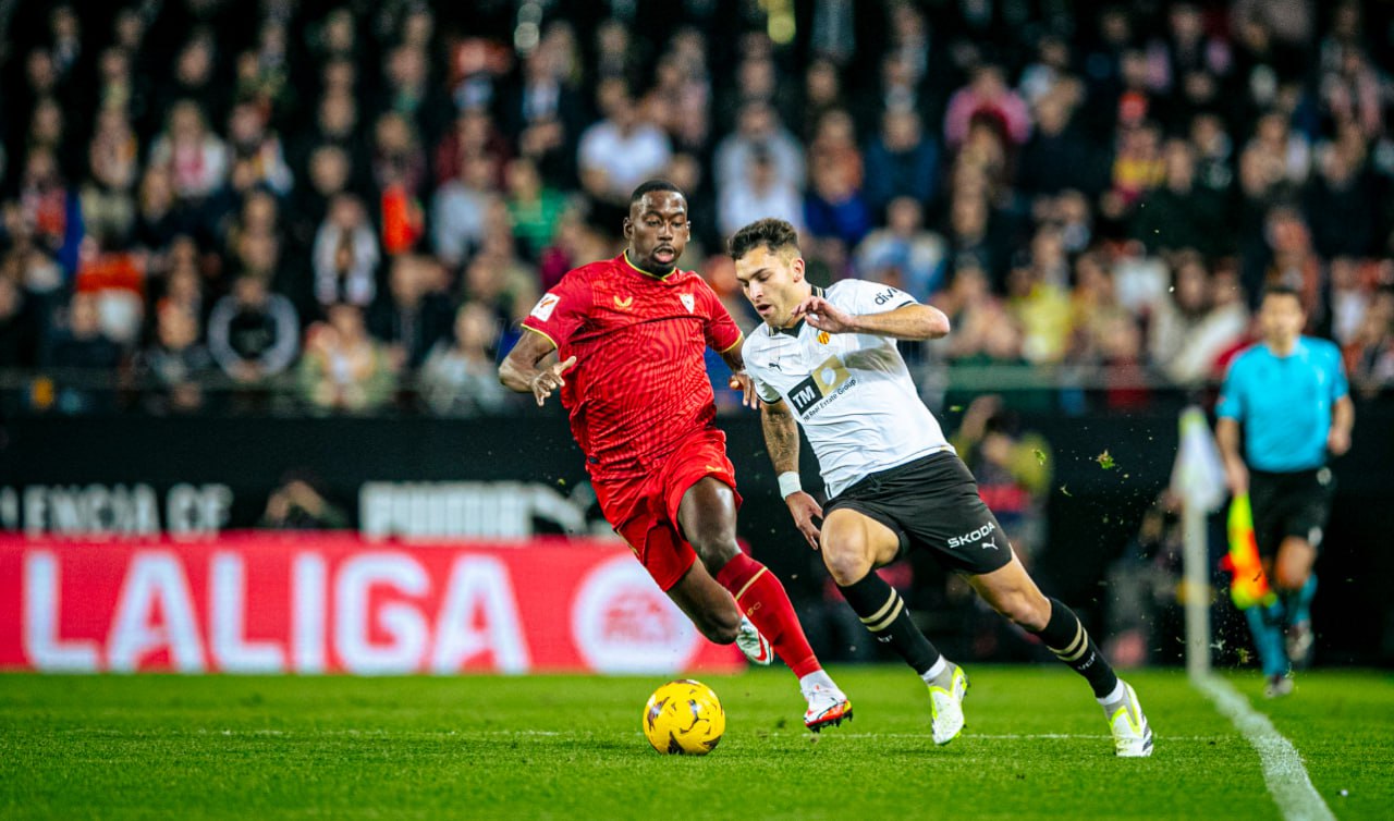 Valencia vs Sevilla (03:00 – 18/02) | Xem lại trận đấu