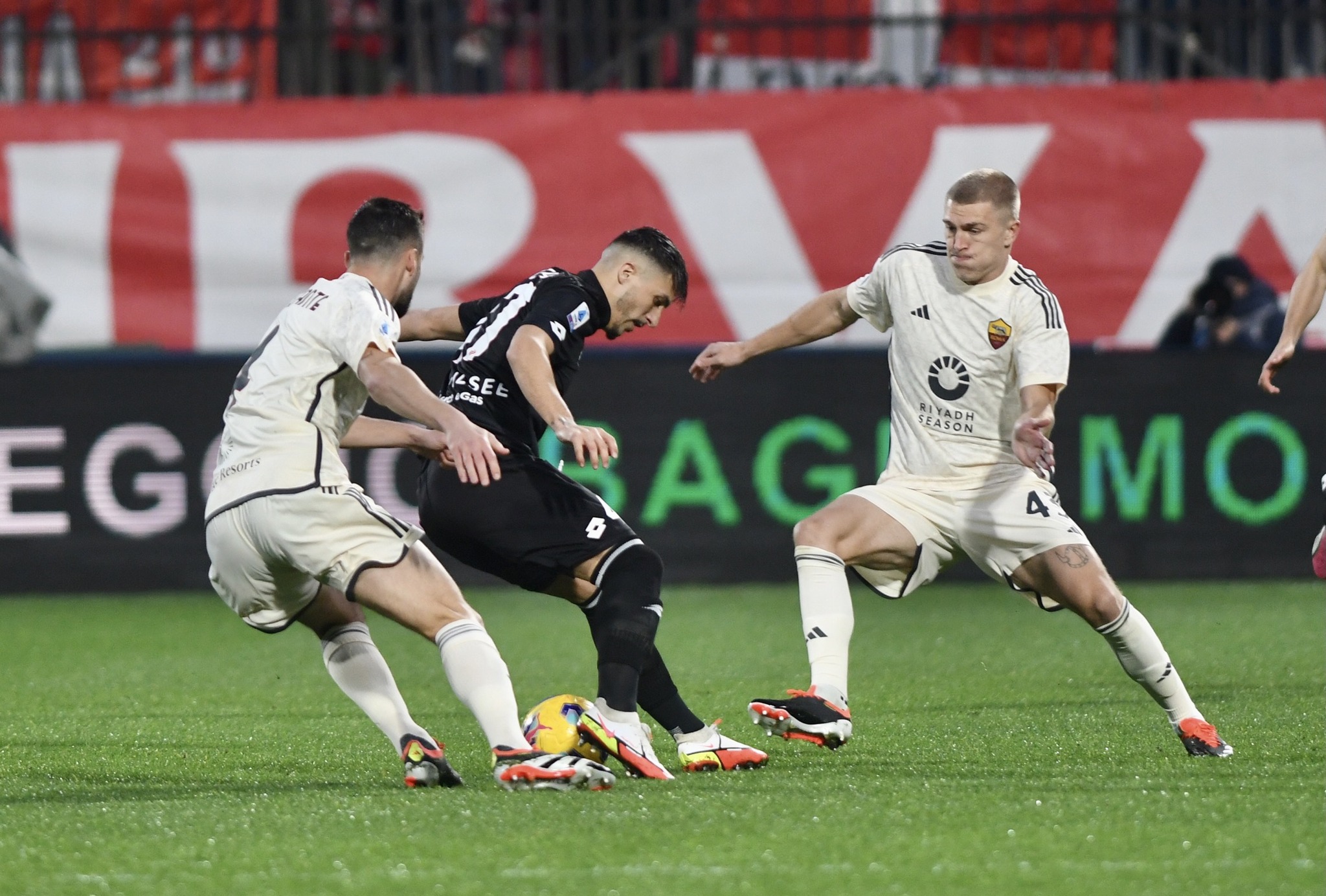 Monza vs AS Roma (00:00 – 03/03) | Xem lại trận đấu