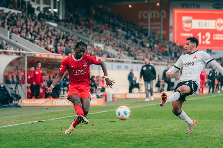 Heidenheimer vs E. Frankfurt (21:30 – 02/03) | Xem lại trận đấu