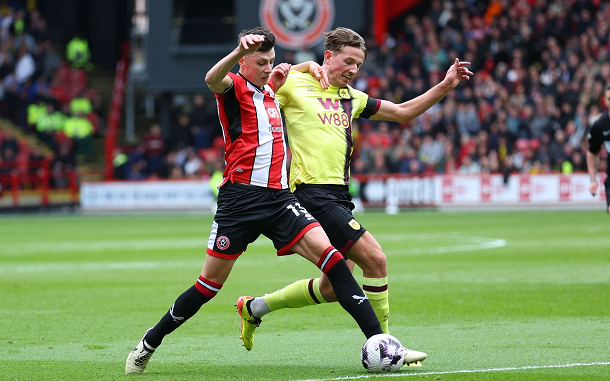 Sheffield United vs Burnley (21:00 – 20/04) | Xem lại trận đấu