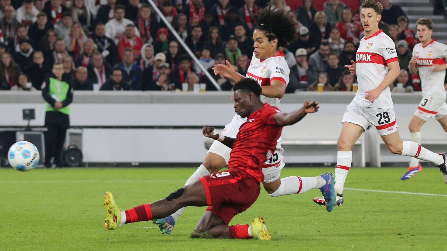 VfB Stuttgart vs Kaiserslautern (02:45 – 30/10) | Xem lại trận đấu