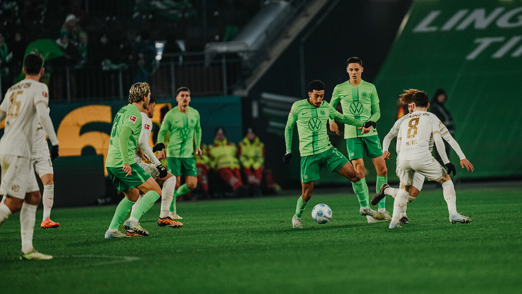 VfL Wolfsburg vs Mainz 05 (21:30 – 08/12) | Xem lại trận đấu