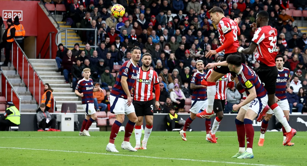 Southampton vs Newcastle United (22:00 – 25/01) | Xem lại trận đấu