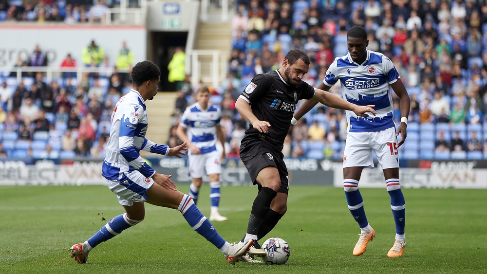 Nhận định soi kèo Burton Albion vs Reading lúc 02h45 ngày 29/1/2025