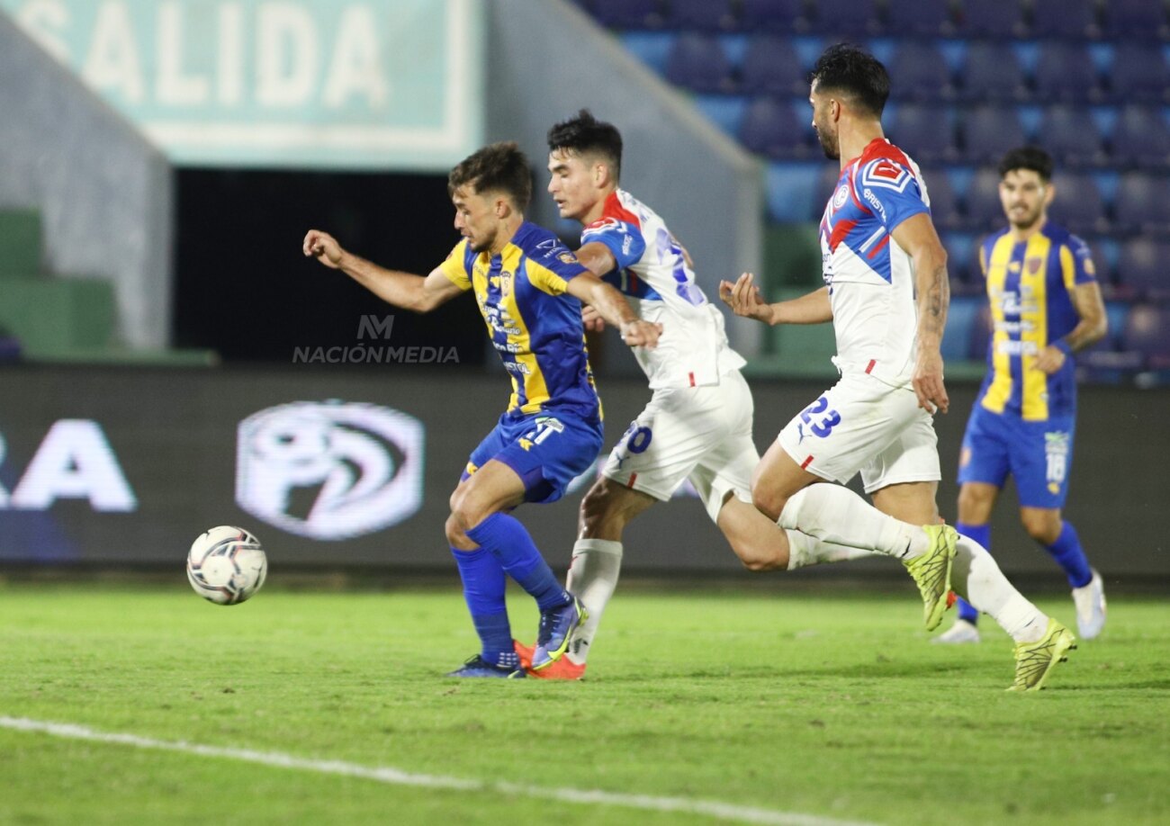 Nhận định soi kèo Sportivo Luqueno vs Godoy Cruz lúc 5h00 ngày 7/5/2025