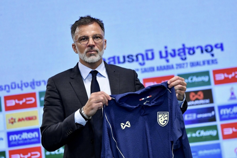 hlv-anthony-hudson-len-tieng-giua-tam-bao-du-luan