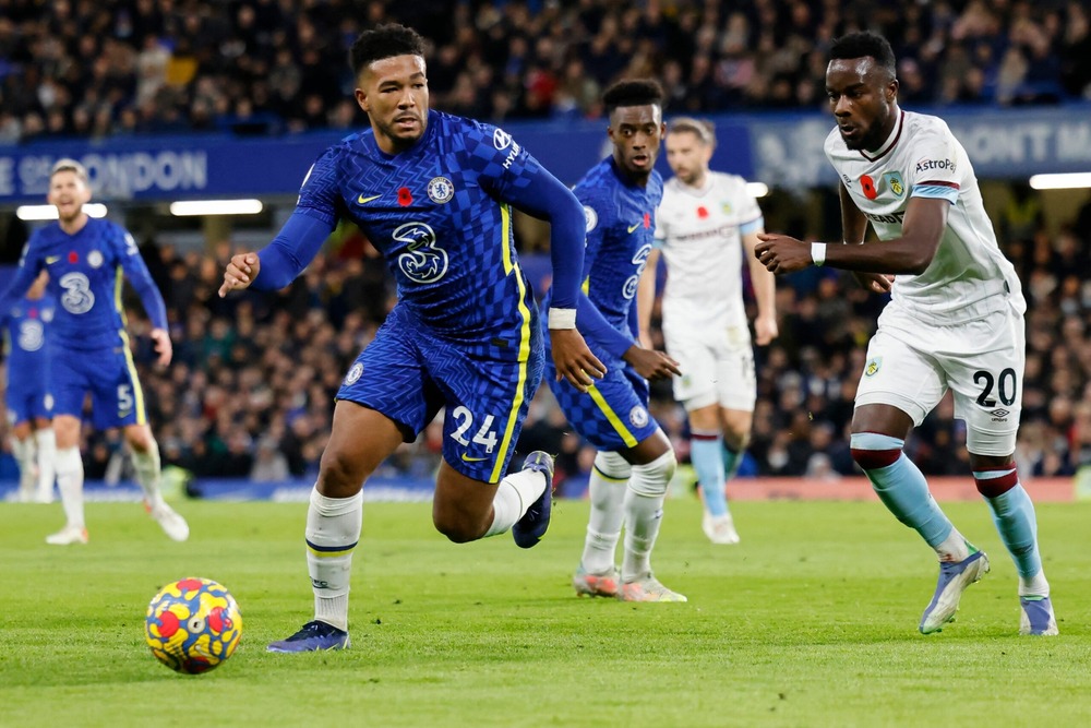 nhan-dinh-soi-keo-burnley-vs-chelsea-luc-19h30-ngay-22-11-2025-1